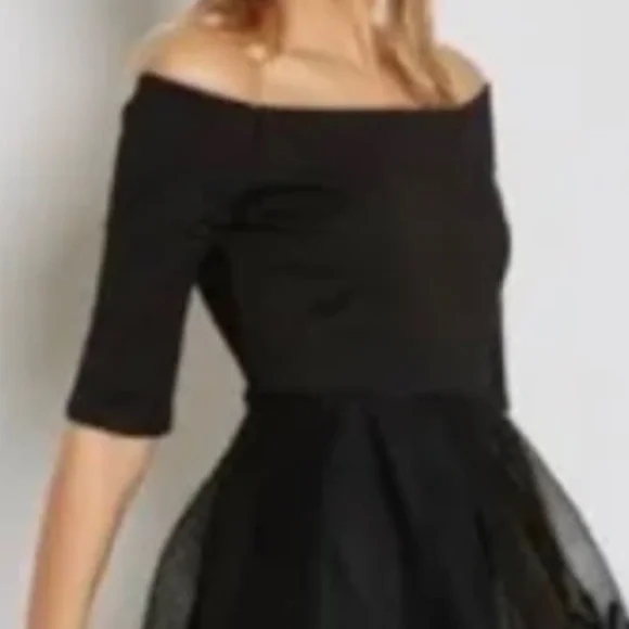 Dress - Picture 4 of 5